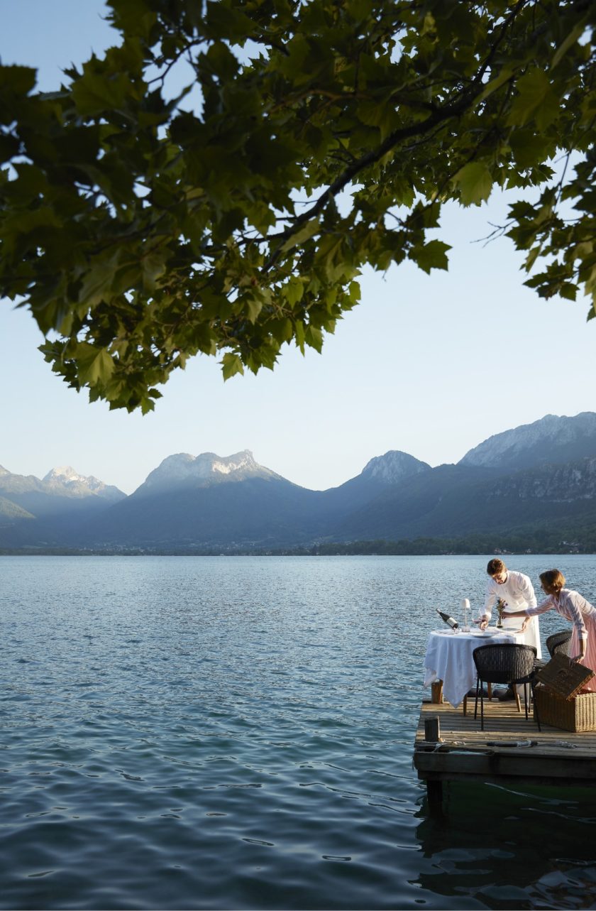 Jean et Magali Sulpice au bord du lac d'Annecy